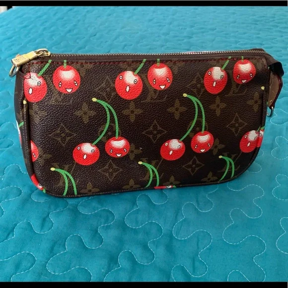 Louis Vuitton -Rare to Find Limited Edition Takashi Murakami Cerises Pochette - Picture 7 of 16